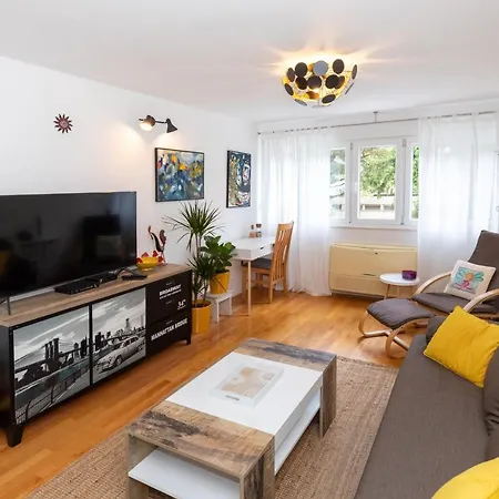 Spacious - Balcony & Near Old Town * Split