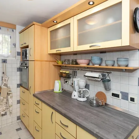 Apartment Splitstay - Spacious & Peaceful, 15 Min Walk To Old Town *